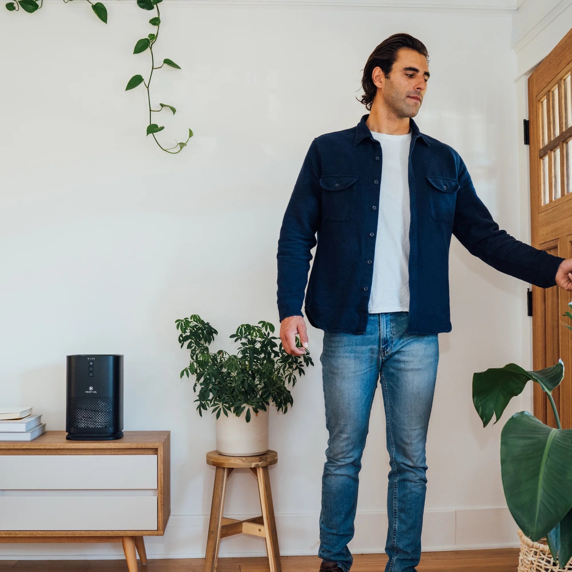 Black MA-14 Air Purifier with HEPA Filters I Smoke Dust Odors Pet Dander I 3 in 1 with Pre-Filter HEPA H13 & Activated Carbon I Removal of 0.1 to 0.3 Microns I 428 Sq Ft Coverage I 1-Pack